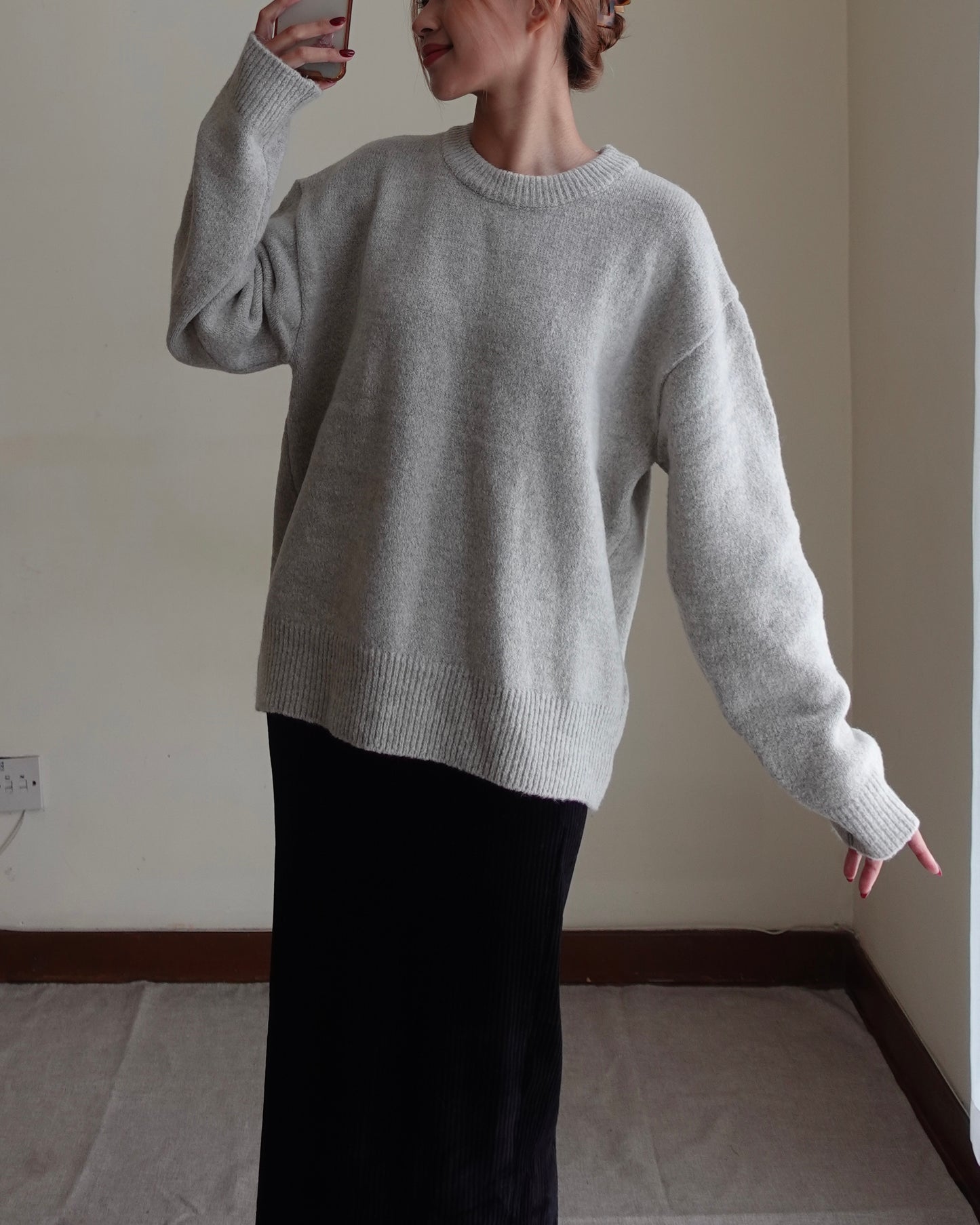 Smooth knit crew neck long sleeve sweater