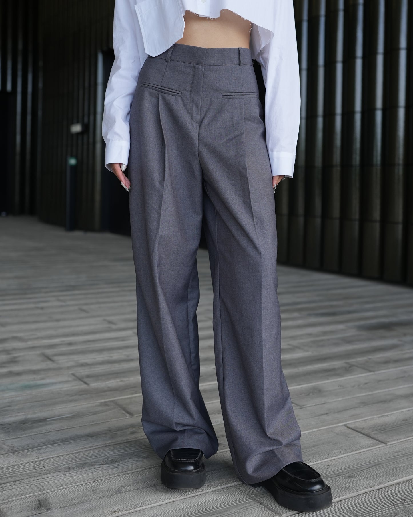 Front fake pocket detail wide-leg suit trousers
