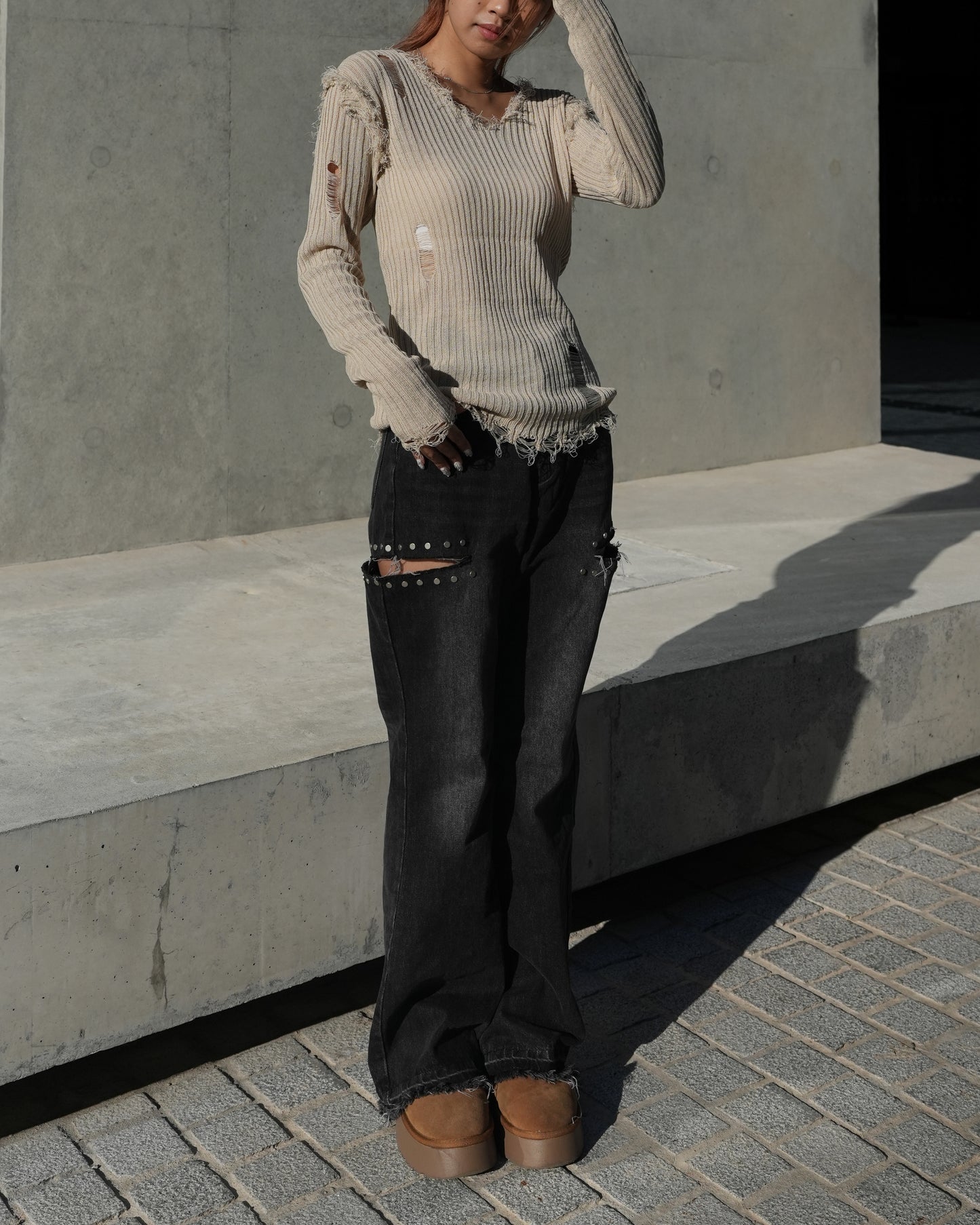 Raw edge cut out jeans