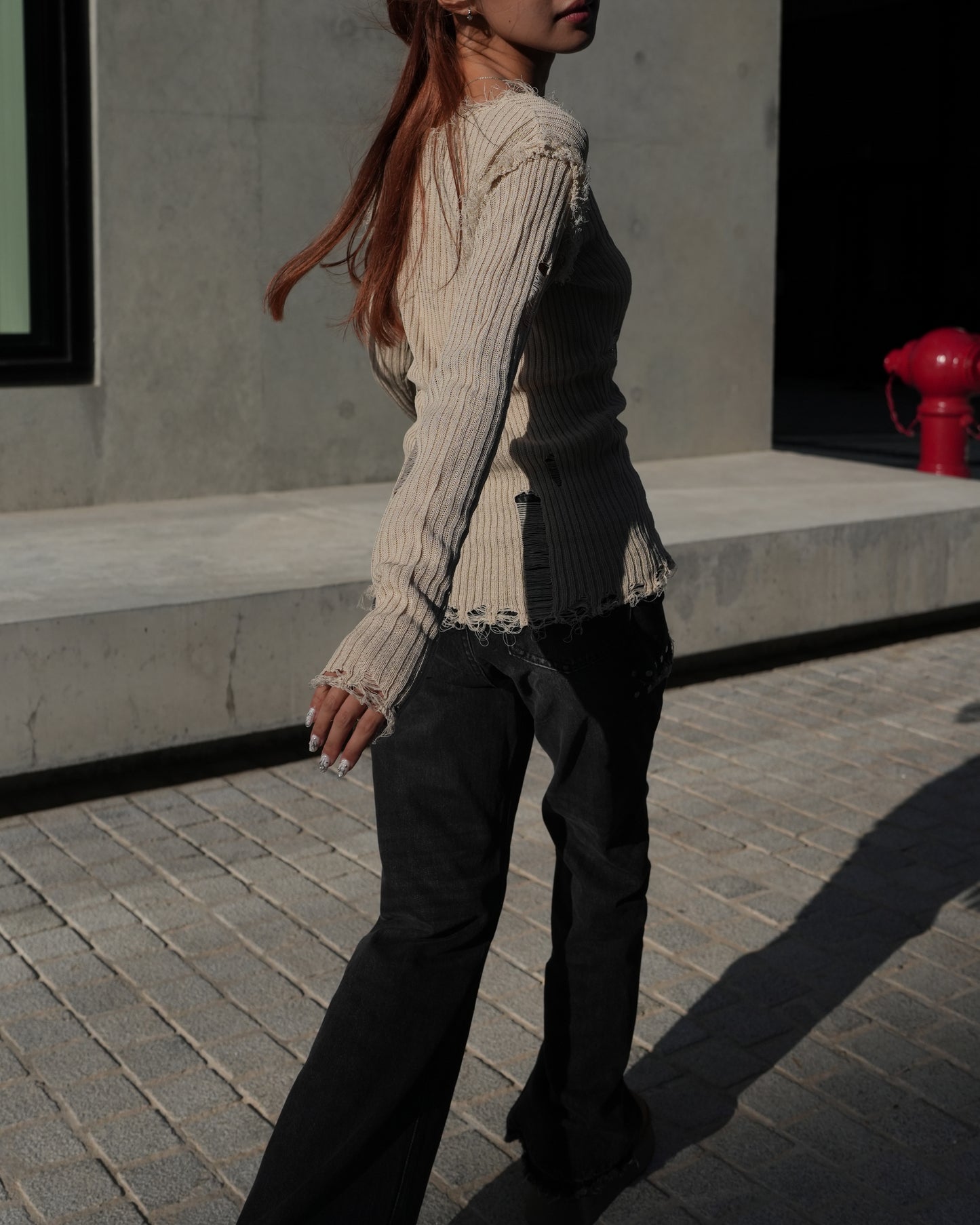 Raw edge cut out jeans