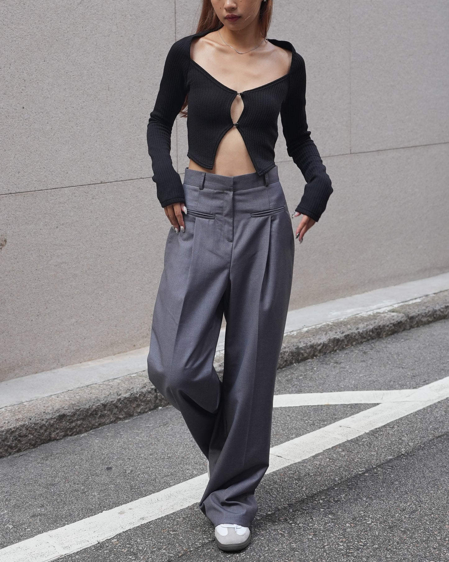 Front fake pocket detail wide-leg suit trousers