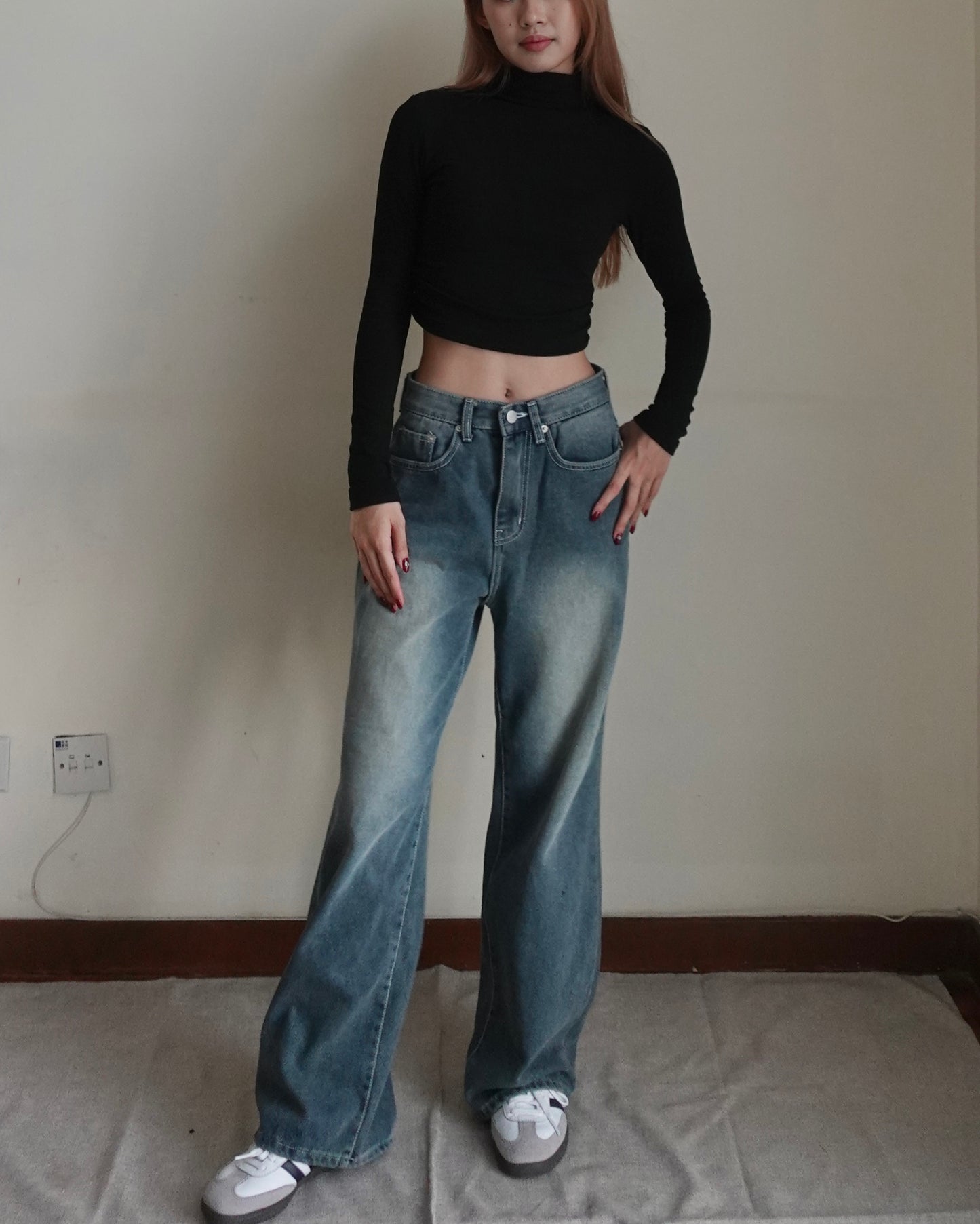 Basic turtle neck smooth cotton padded crop top