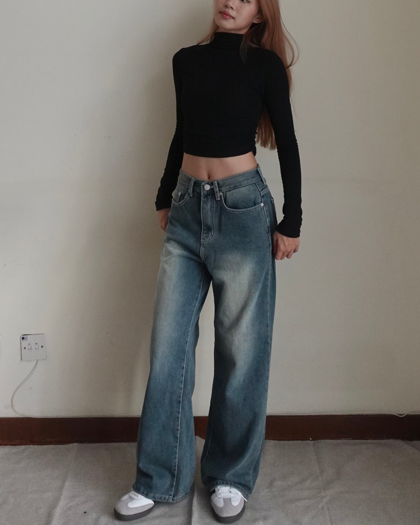 Basic turtle neck smooth cotton padded crop top