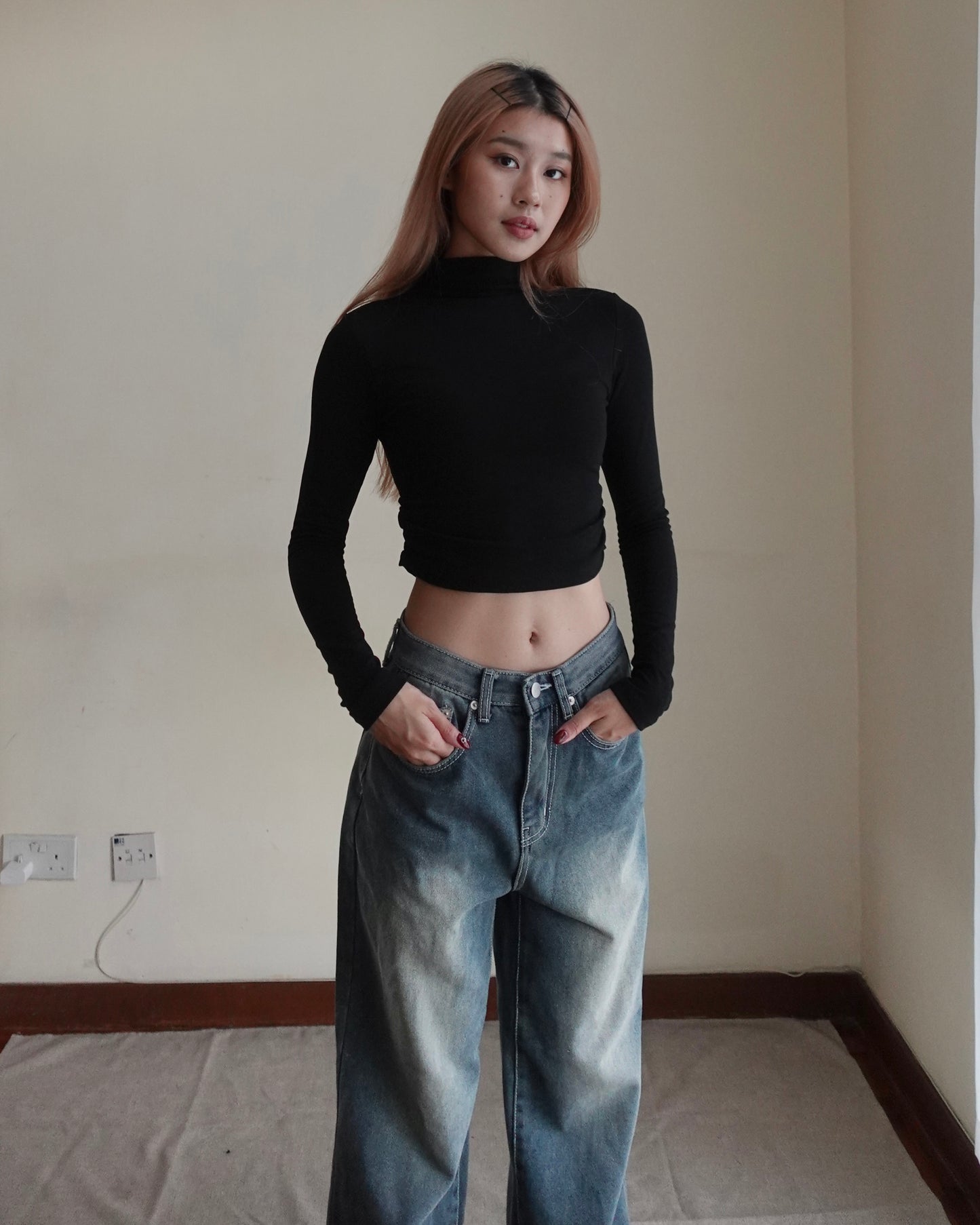 Basic turtle neck smooth cotton padded crop top