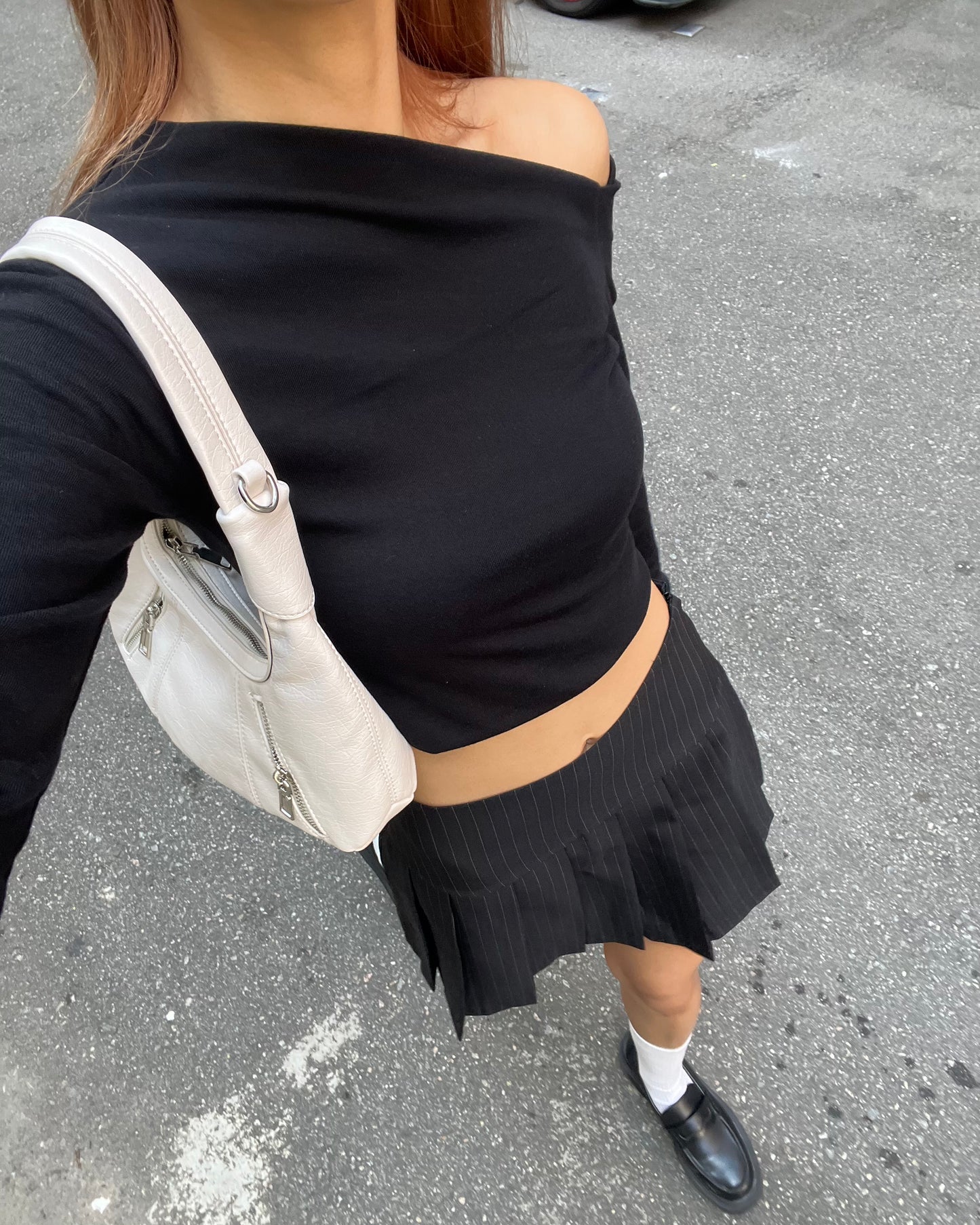 One shoulder long sleeves top