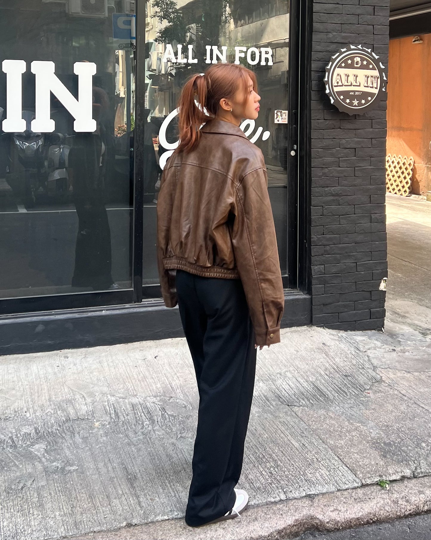 Front fake pocket detail wide-leg suit trousers