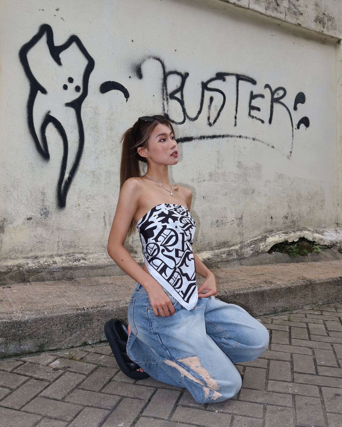 Multiway text print square scarf