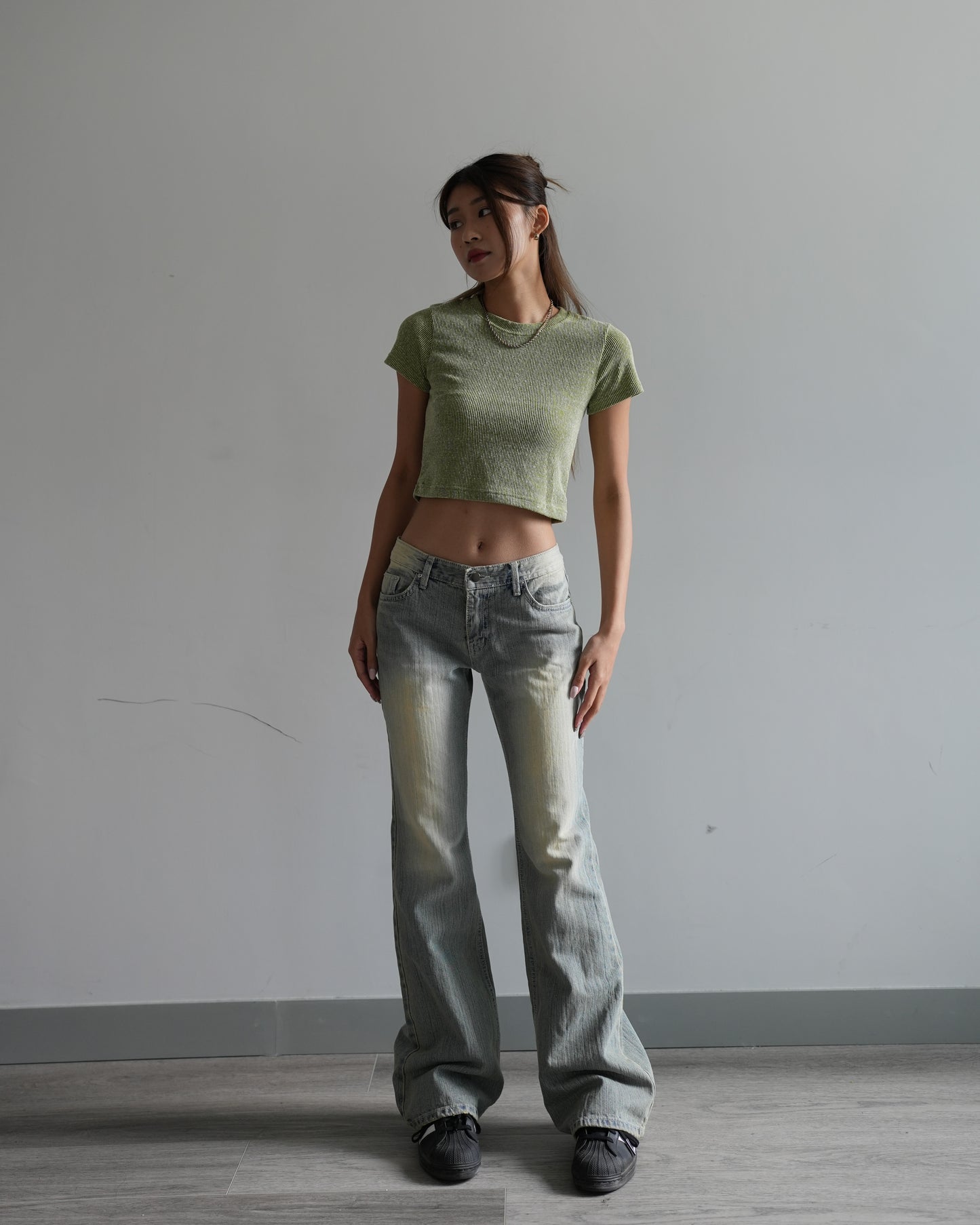 Low rise y2k washed flare jeans