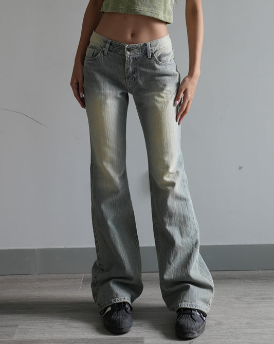 Low rise y2k washed flare jeans