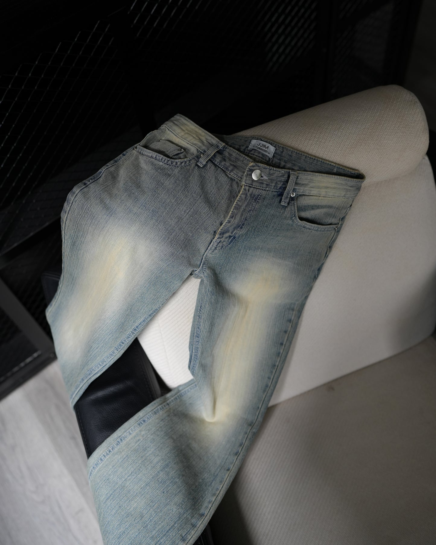 Low rise y2k washed flare jeans