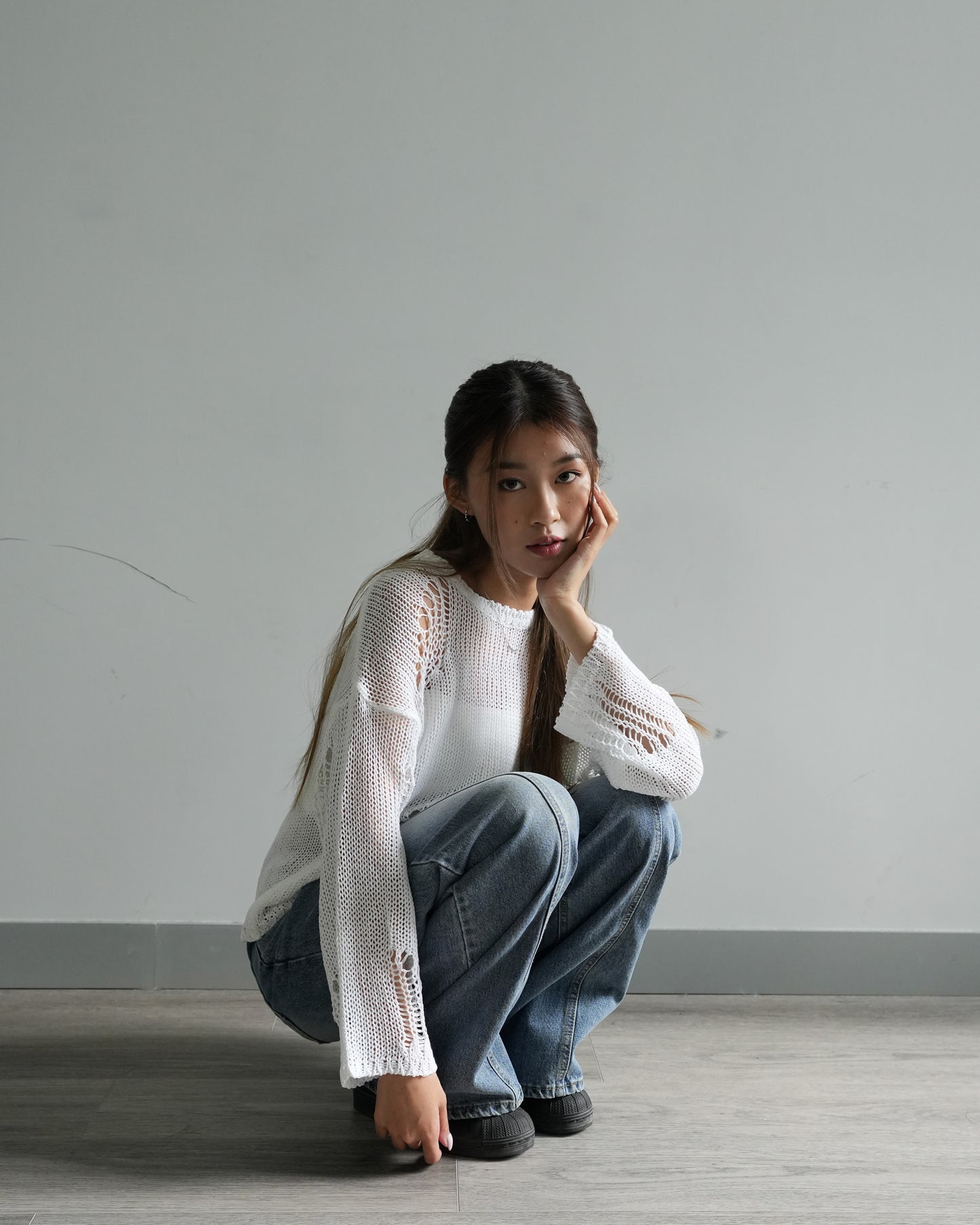 Hollow out crochet long-sleeves top