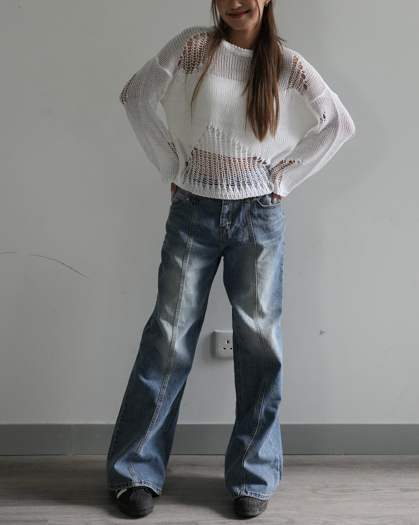 Hollow out crochet long-sleeves top