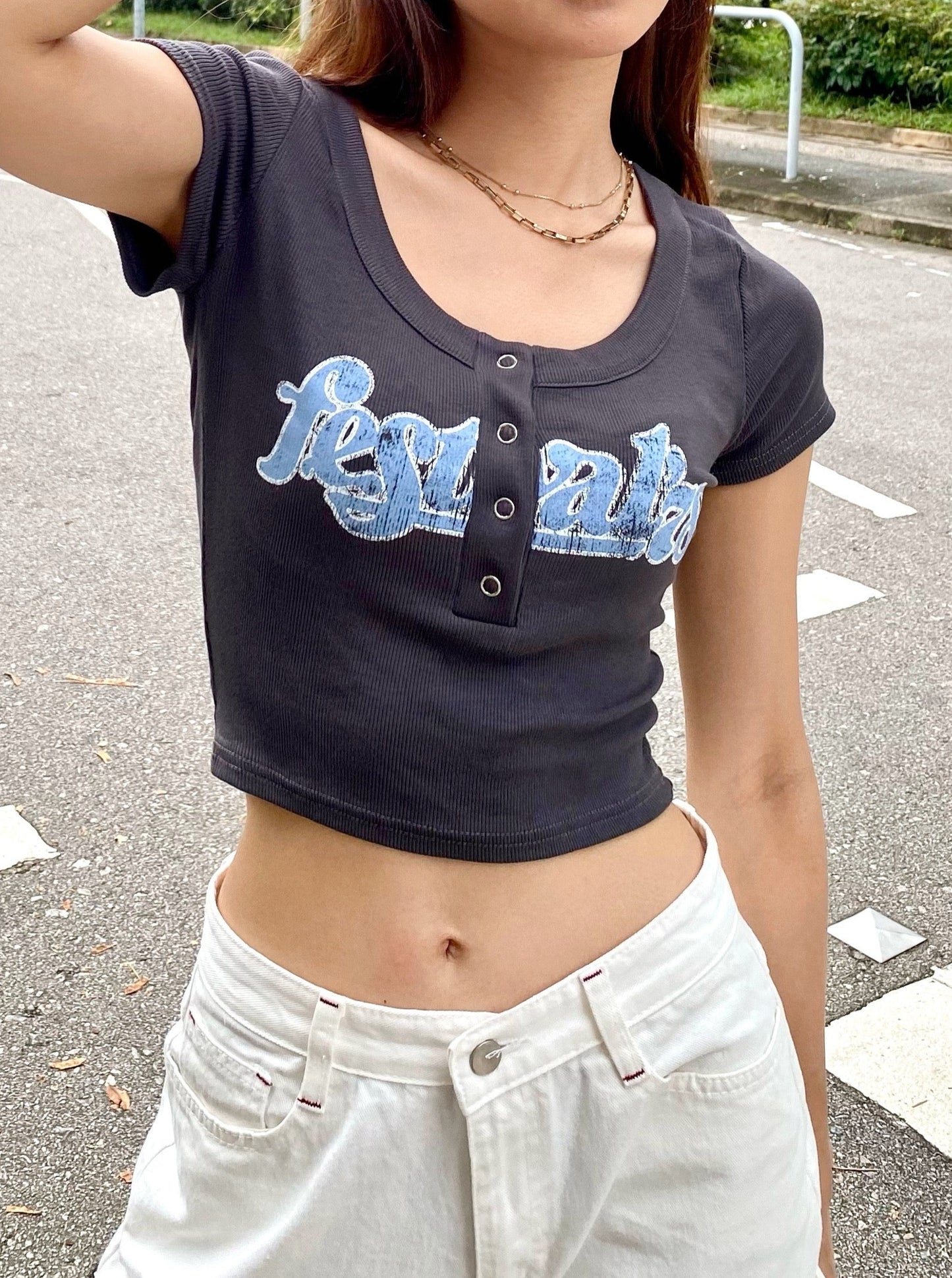 Text print crop top