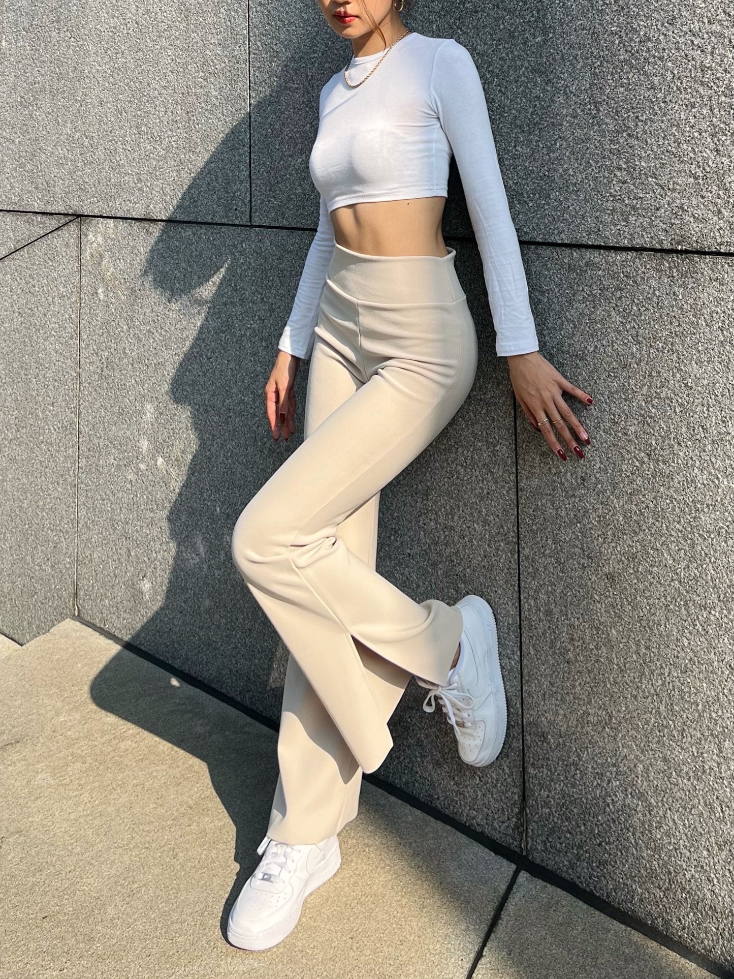 High-rise flare trousers with side split (2 colors)