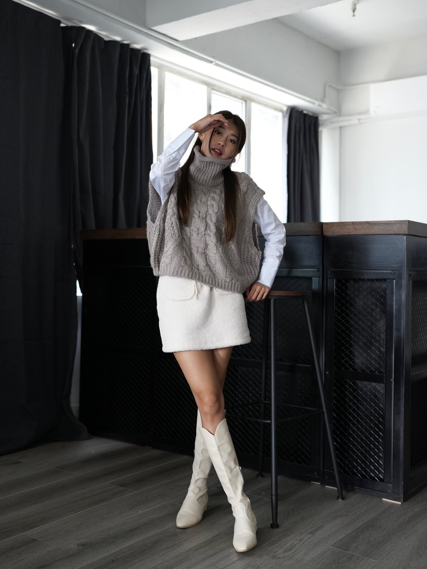 Tie-waist fluffy pocket skirt