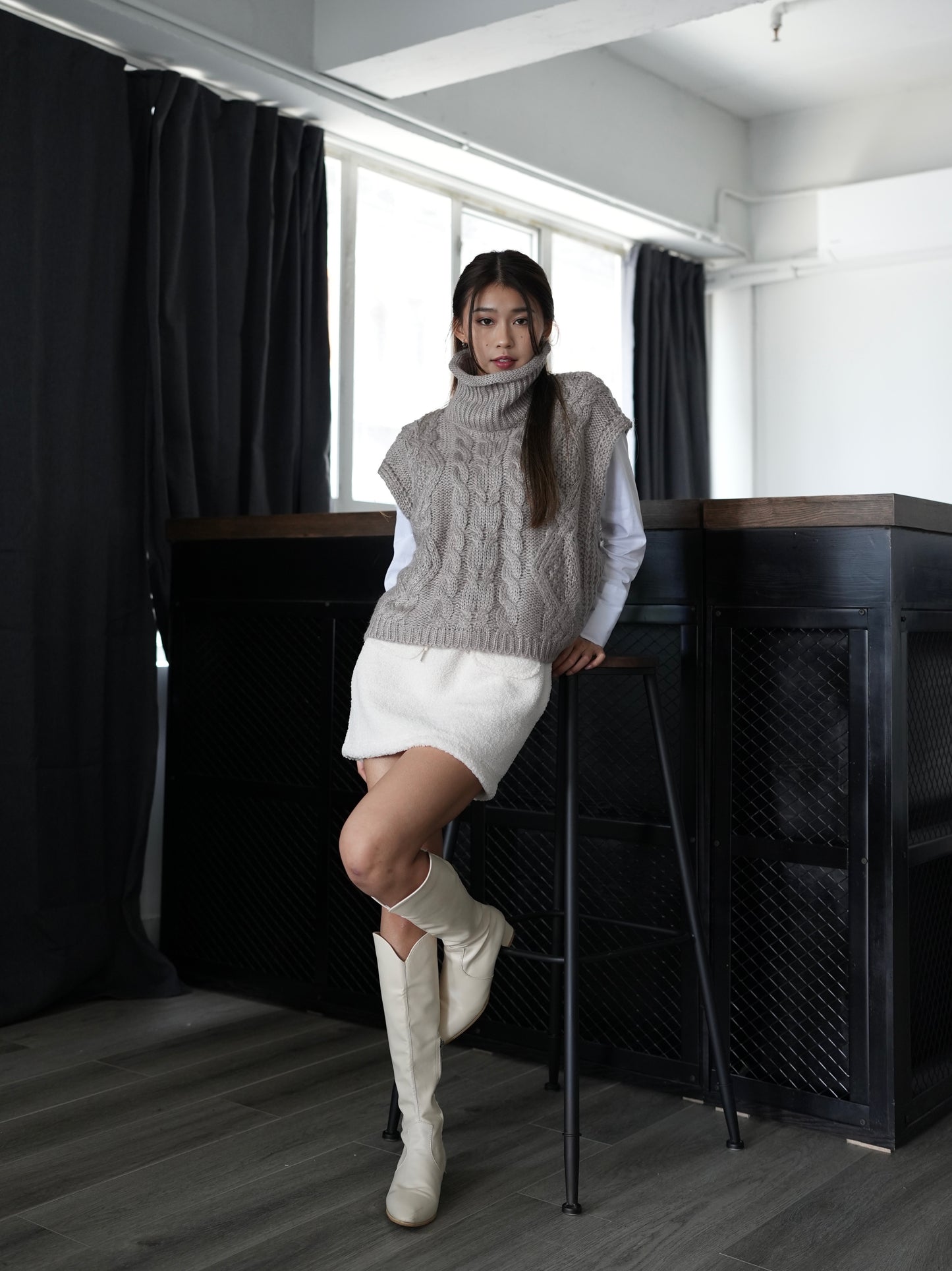 Tie-waist fluffy pocket skirt