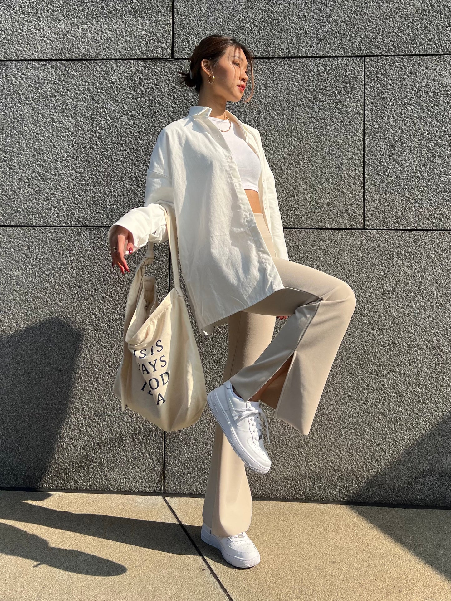 High-rise flare trousers with side split (2 colors)