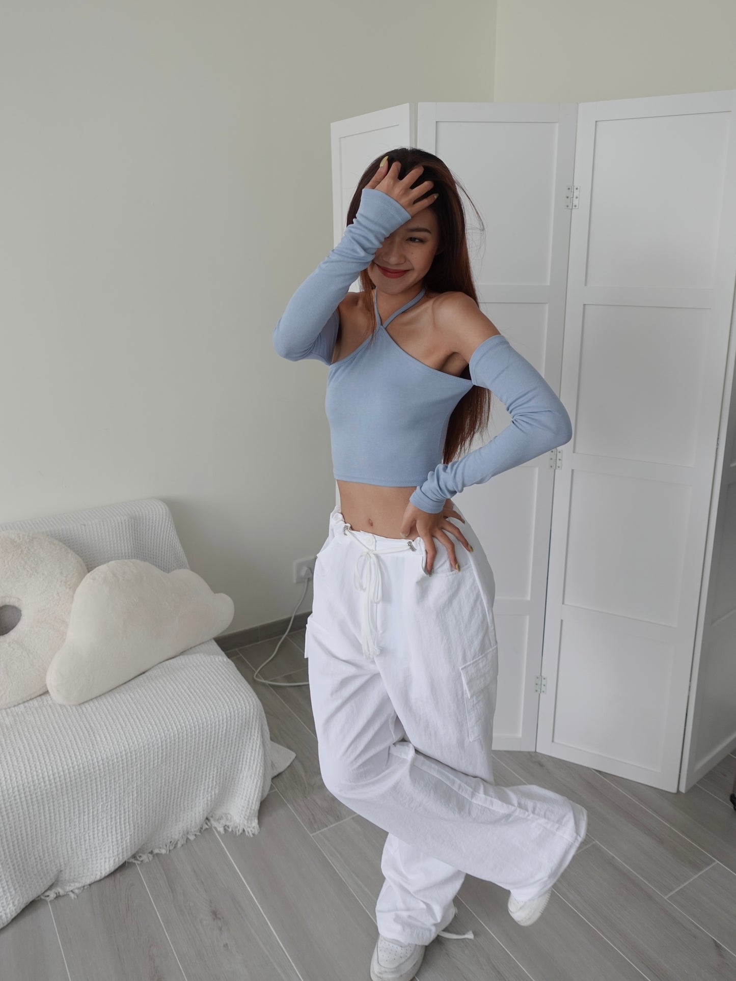 Clio cold shoulder crop top