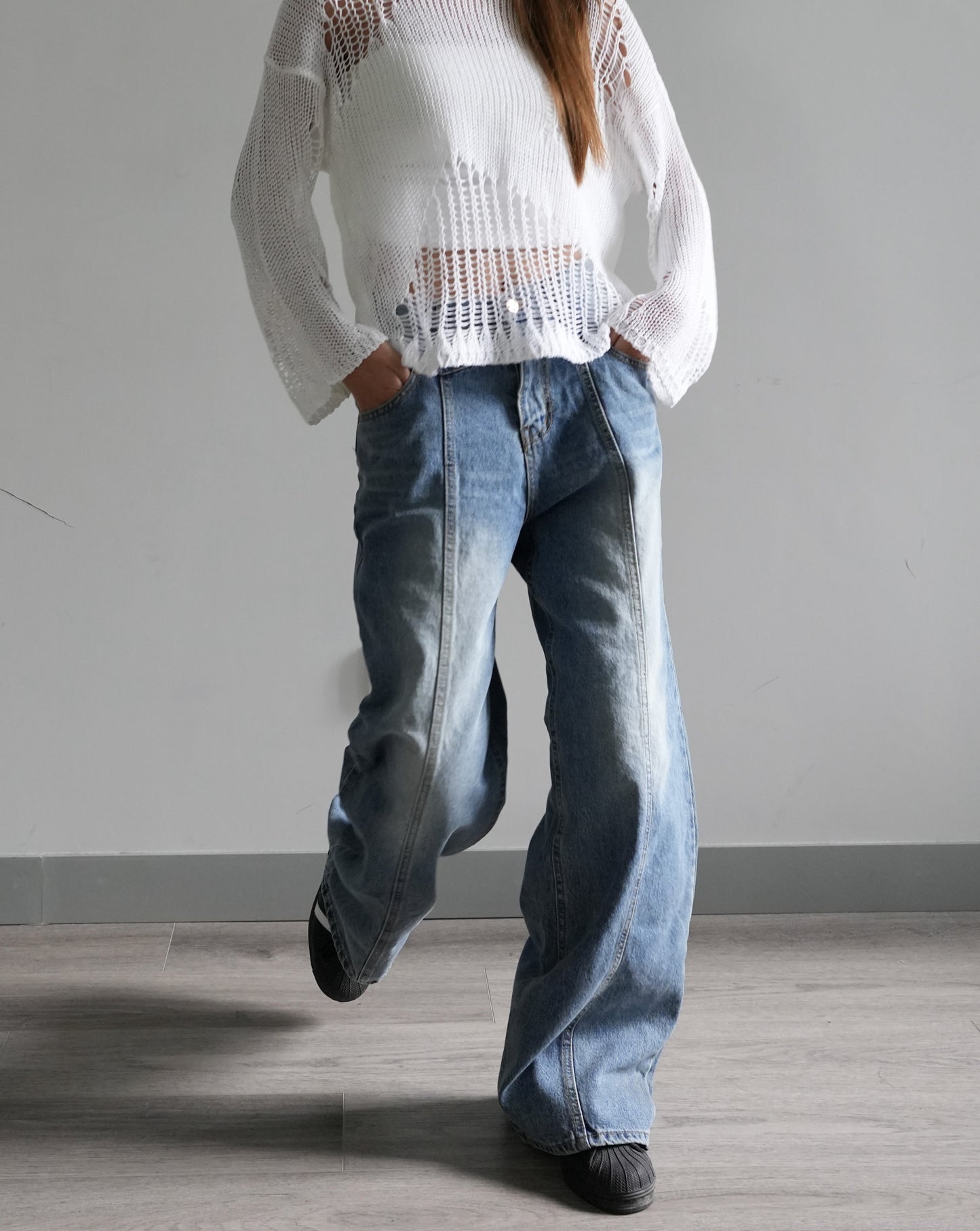 Front seam vintage wide-leg jeans