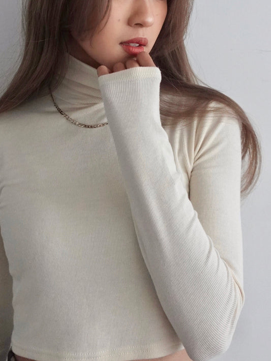 Must-have slim fit crop tee